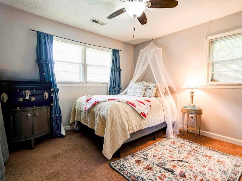 404 Pineview Drive, Kings Mountain, NC 28086.  MLS# CAR4416233, YatesRealty ID 46893. 