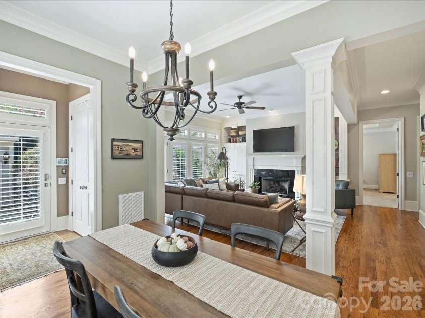 8843 Heydon Hall Circle, Charlotte, NC 28210.  MLS# CAR4416774, YatesRealty ID 46894. Breakfast
