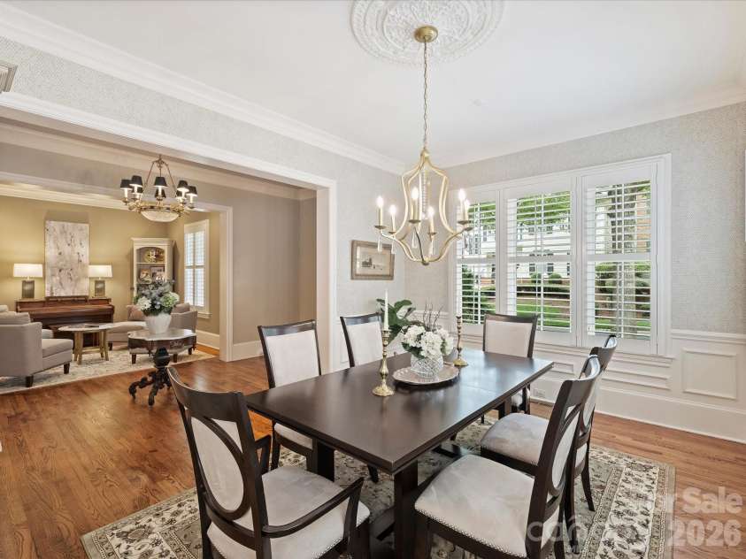 8843 Heydon Hall Circle, Charlotte, NC 28210.  MLS# CAR4416774, YatesRealty ID 46894. Formal Dining