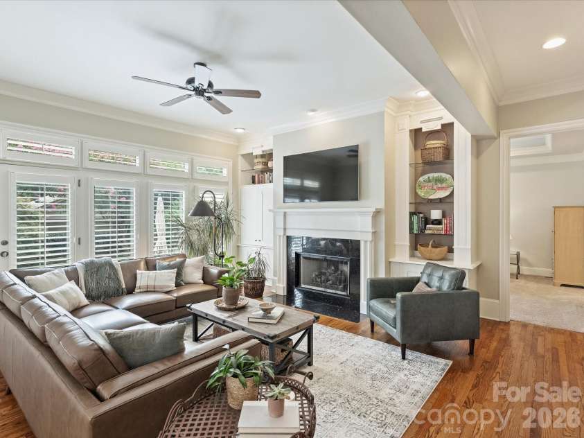 8843 Heydon Hall Circle, Charlotte, NC 28210.  MLS# CAR4416774, YatesRealty ID 46894. Great Room