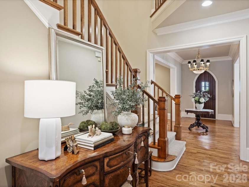 8843 Heydon Hall Circle, Charlotte, NC 28210.  MLS# CAR4416774, YatesRealty ID 46894. Hallway