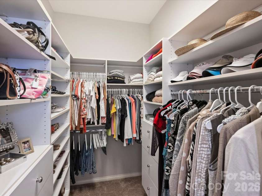 8843 Heydon Hall Circle, Charlotte, NC 28210.  MLS# CAR4416774, YatesRealty ID 46894. Primary Closet 1