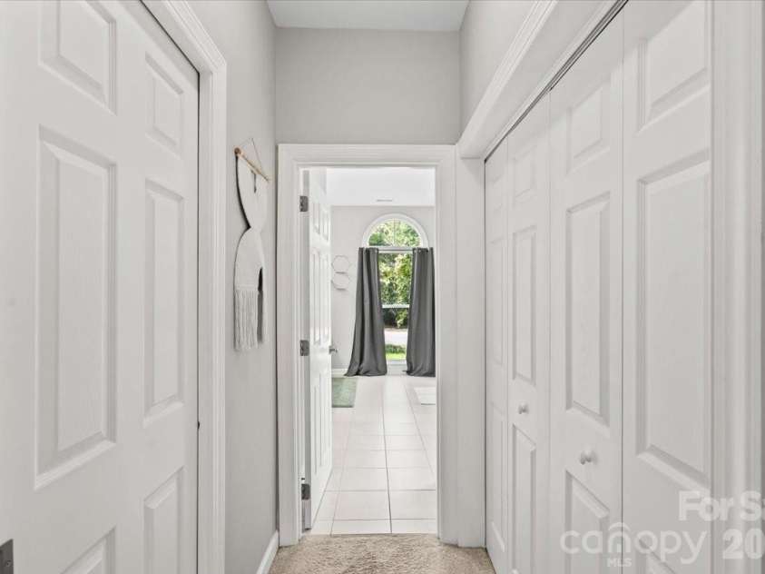 4519 Crownvista Drive, Charlotte, NC 28269.  MLS# CAR4410670, YatesRealty ID 46896. Primary Suite