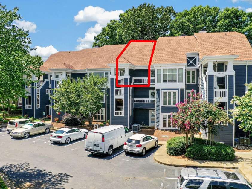 712 Southwest Drive, Davidson, NC 28036.  MLS# CAR4414014, YatesRealty ID 46897. 