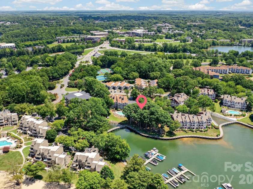 712 Southwest Drive, Davidson, NC 28036.  MLS# CAR4414014, YatesRealty ID 46897. 