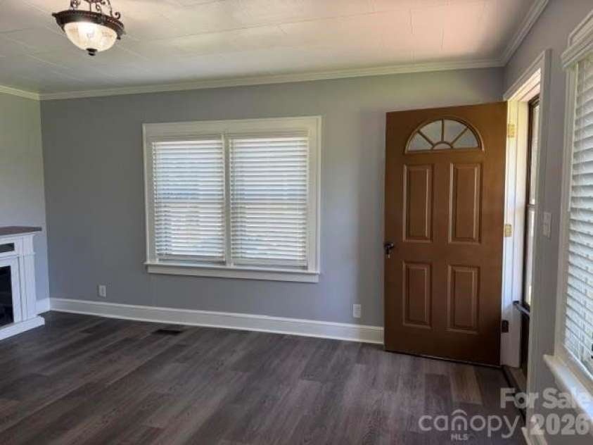 44 Ridgecrest Drive, Marion, NC 28752.  MLS# CAR4402036, YatesRealty ID 46899. 