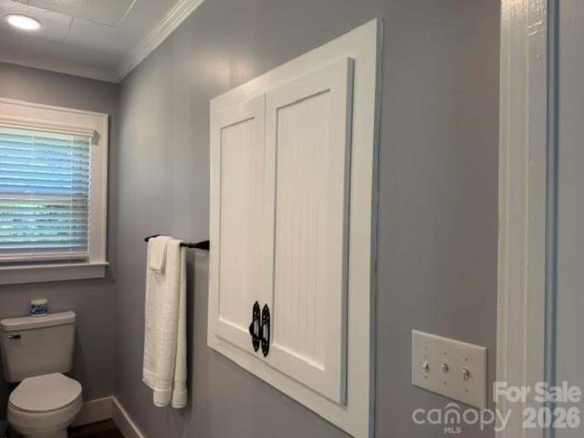 44 Ridgecrest Drive, Marion, NC 28752.  MLS# CAR4402036, YatesRealty ID 46899. 