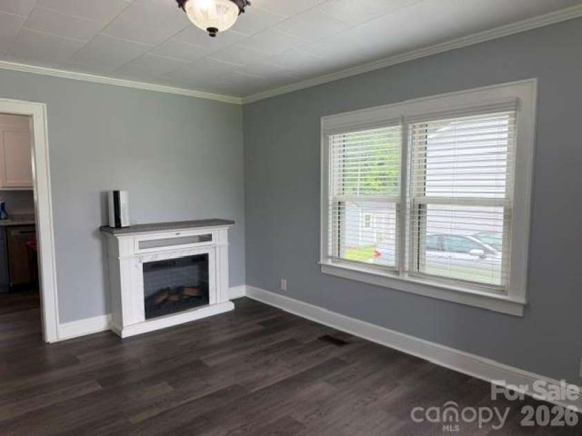 44 Ridgecrest Drive, Marion, NC 28752.  MLS# CAR4402036, YatesRealty ID 46899. 