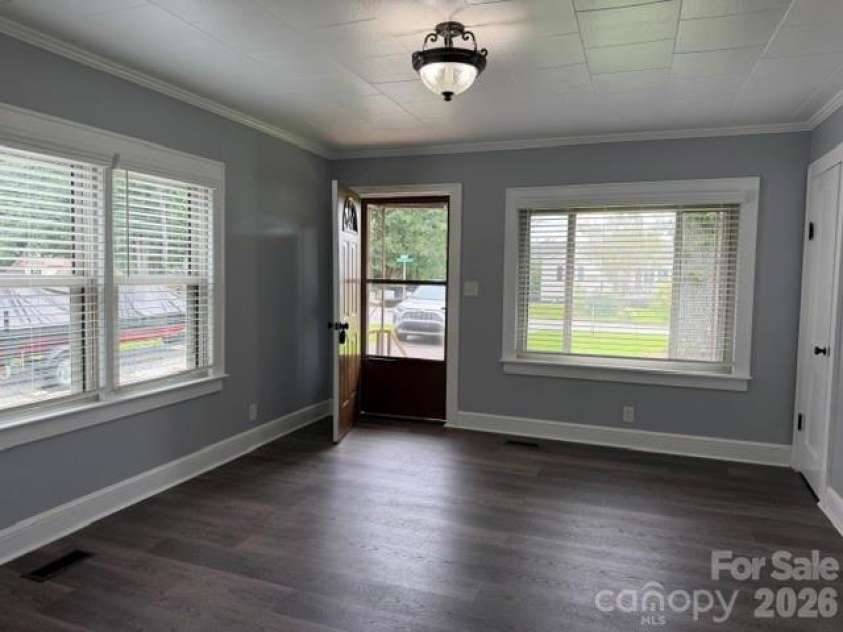 44 Ridgecrest Drive, Marion, NC 28752.  MLS# CAR4402036, YatesRealty ID 46899. 