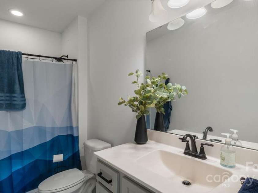 826 Country Lane, Pelham, NC 27311.  MLS# CAR4284309, YatesRealty ID 469. 