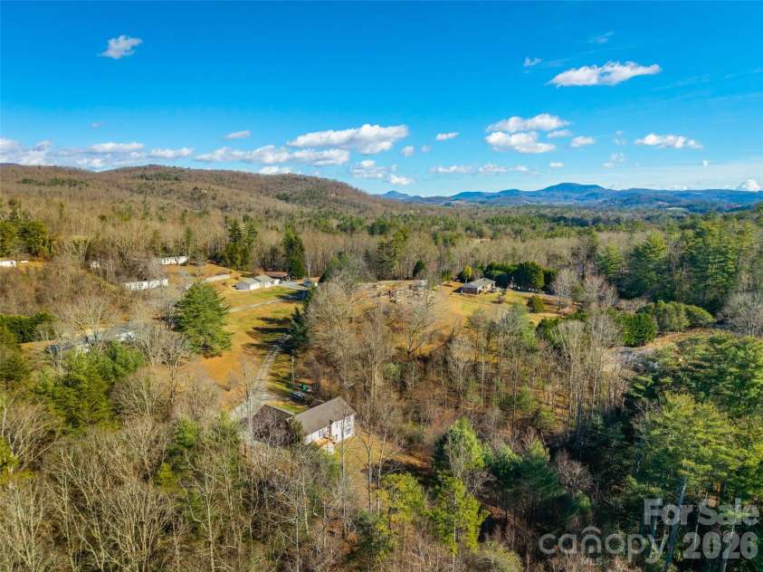 151 Willard Lane, Hendersonville, NC 28792.  MLS# CAR4281738, YatesRealty ID 4690. 