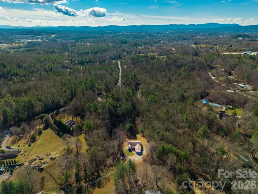 151 Willard Lane, Hendersonville, NC 28792.  MLS# CAR4281738, YatesRealty ID 4690. 