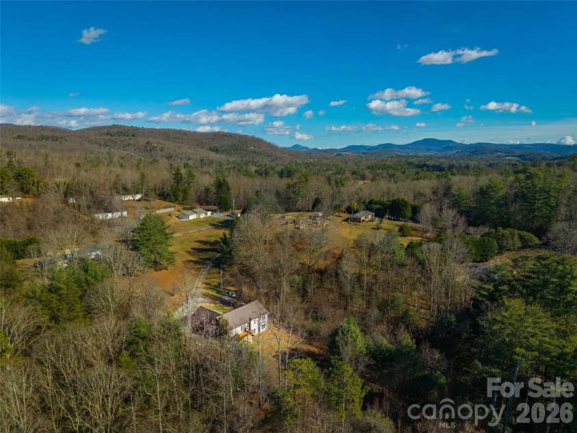 151 Willard Lane, Hendersonville, NC 28792.  MLS# CAR4281738, YatesRealty ID 4690. 