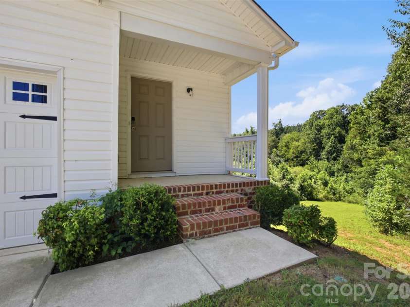 181 Four Andrews Drive, Harmony, NC 28634.  MLS# CAR4418501, YatesRealty ID 46902. 