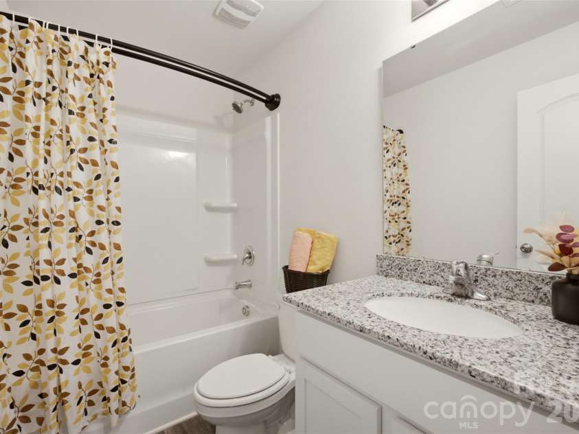 181 Four Andrews Drive, Harmony, NC 28634.  MLS# CAR4418501, YatesRealty ID 46902. 