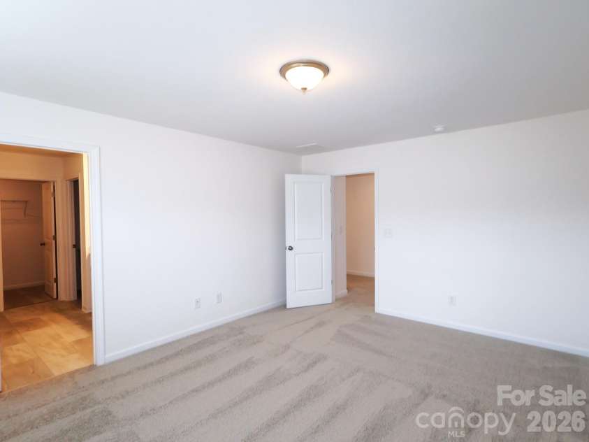 1521 Kate Cecil Way, York, SC 29745.  MLS# CAR4418457, YatesRealty ID 46906. Owner's suite