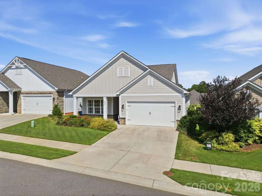 4532 Stellata Loop, Sherrills Ford, NC 28673.  MLS# CAR4417207, YatesRealty ID 46910. 