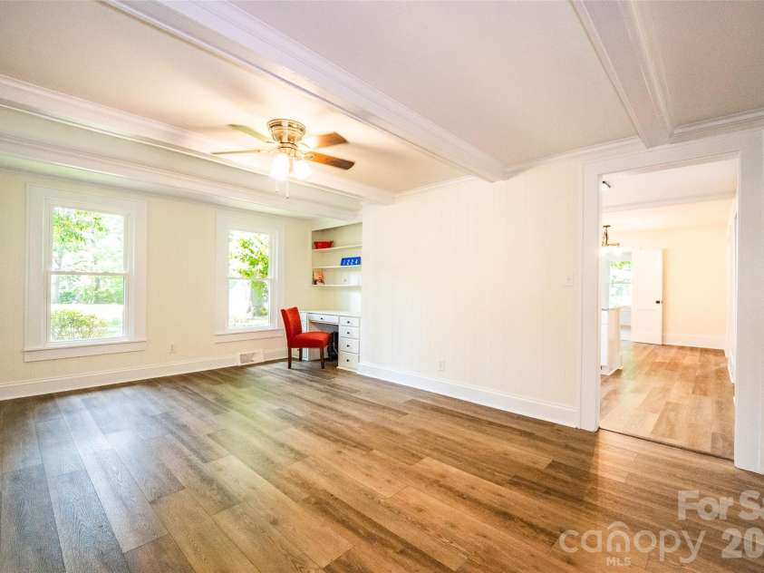 1224 Glenwood Avenue, Salisbury, NC 28146.  MLS# CAR4418498, YatesRealty ID 46912. 