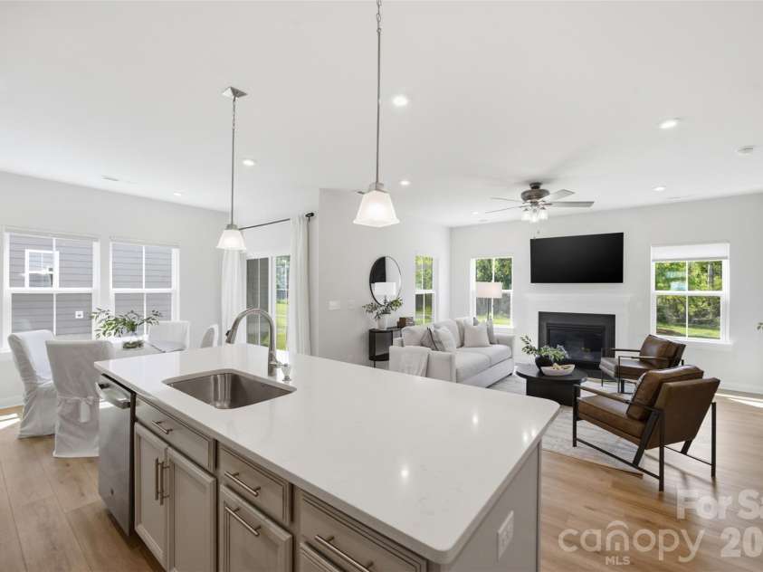 6428 Cambridge Drive, Harrisburg, NC 28075.  MLS# CAR4411916, YatesRealty ID 46914. 