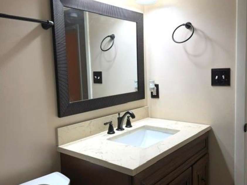 204 Scottlynn Drive, Asheville, NC 28806.  MLS# CAR4417131, YatesRealty ID 46916. Primary bathroom