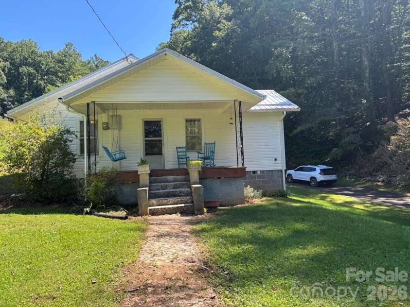 377 Sam Gouge Road, Bakersville, NC 28705.  MLS# CAR4418289, YatesRealty ID 46918. 