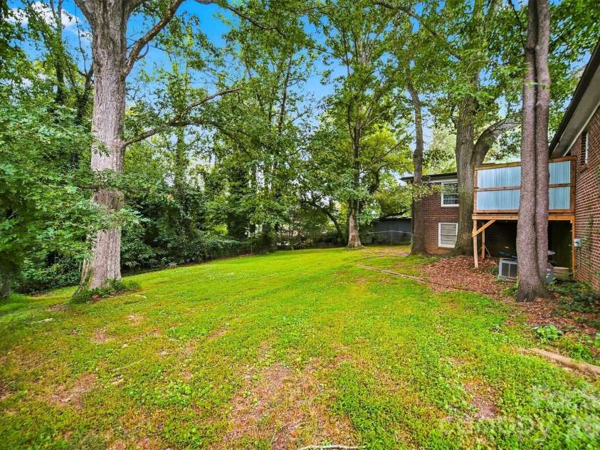 1920 30th Street, Hickory, NC 28601.  MLS# CAR4416292, YatesRealty ID 46919. 