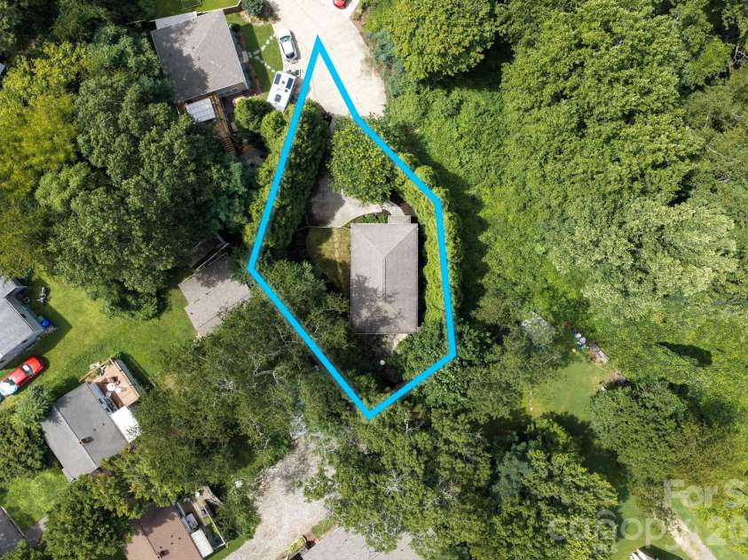 15 Riverlink Lane, Asheville, NC 28806.  MLS# CAR4417992, YatesRealty ID 46922. 0.16 Acre Lot