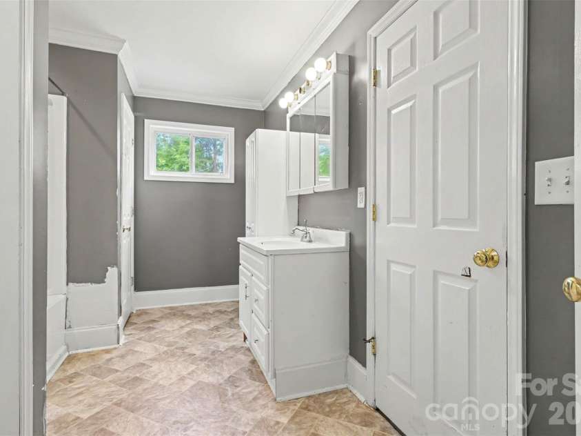 1646 Joe Caldwell Road, Chester, SC 29706.  MLS# CAR4418475, YatesRealty ID 46923. 