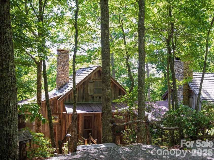 139 Boarding House Way, Sylva, NC 28779.  MLS# CAR4418537, YatesRealty ID 46925. 