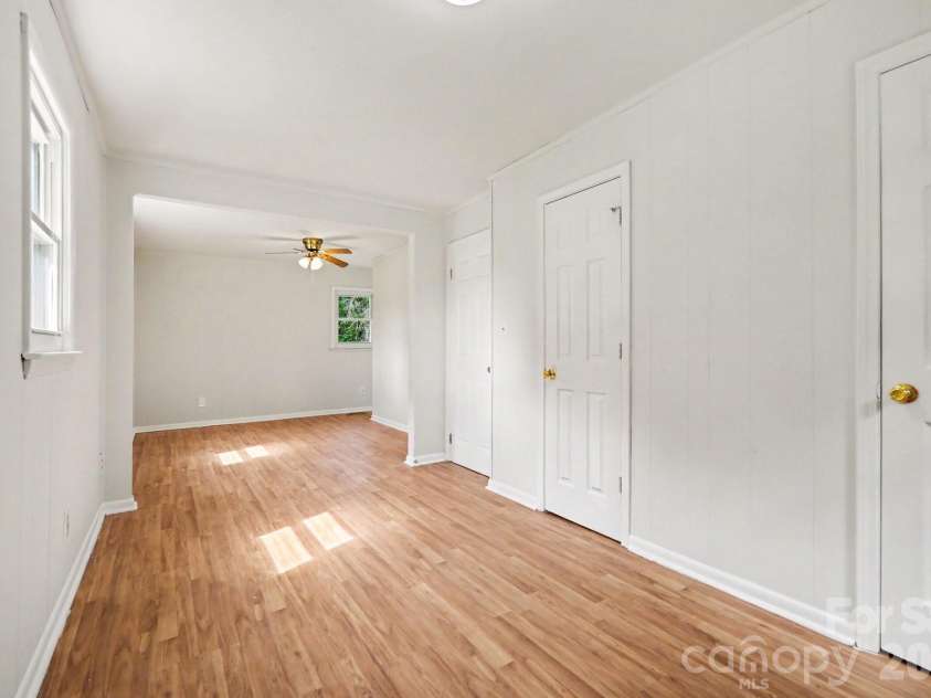 6338 Fairlane Street, Hickory, NC 28602.  MLS# CAR4418566, YatesRealty ID 46927. 