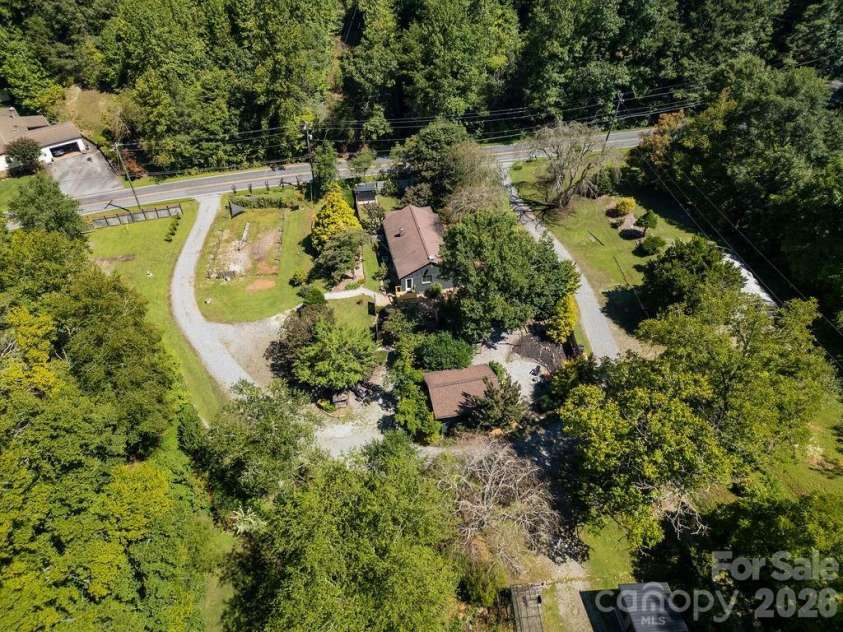354 King Road, Pisgah Forest, NC 28768.  MLS# CAR4416298, YatesRealty ID 46932. Gorgeous Property