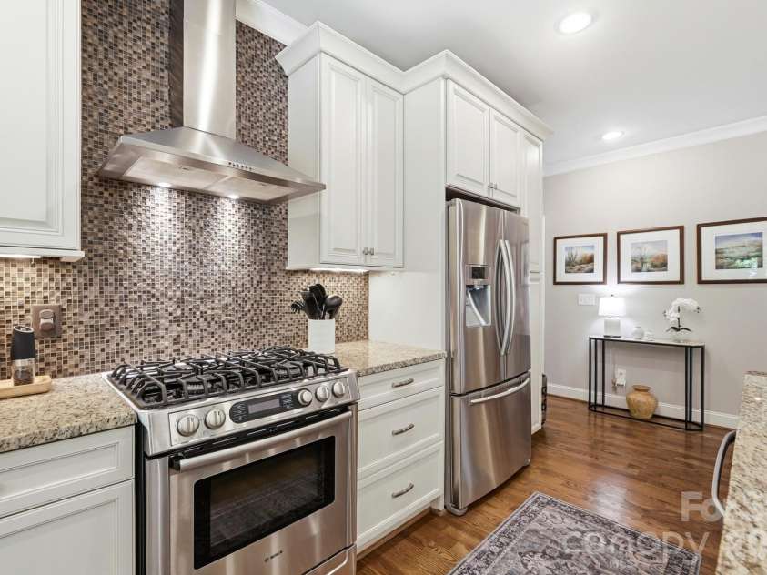 800 Jefferson Drive, Charlotte, NC 28270.  MLS# CAR4418154, YatesRealty ID 46934. 