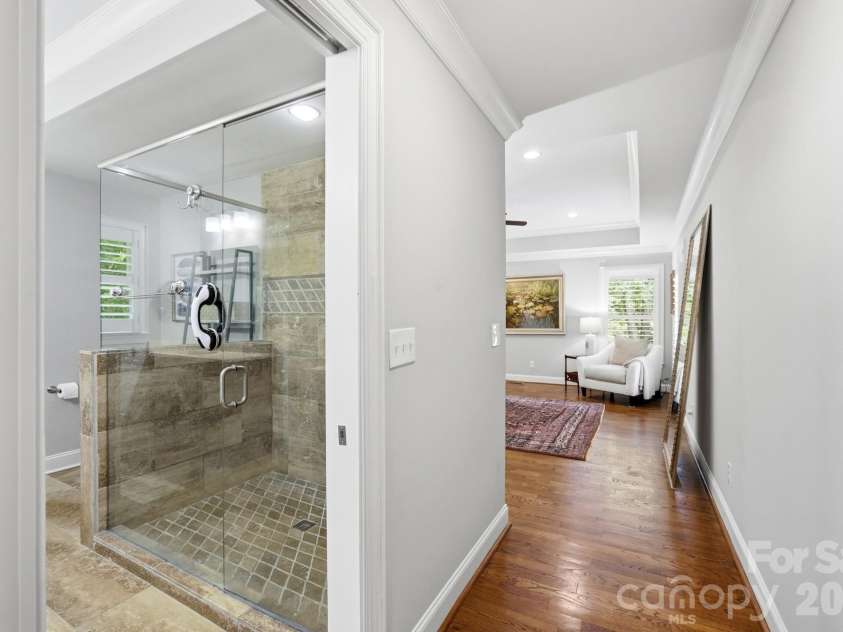 800 Jefferson Drive, Charlotte, NC 28270.  MLS# CAR4418154, YatesRealty ID 46934. 