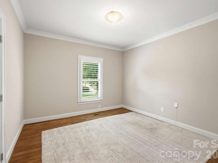 800 Jefferson Drive, Charlotte, NC 28270.  MLS# CAR4418154, YatesRealty ID 46934. 