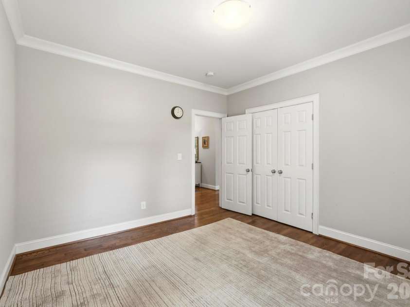 800 Jefferson Drive, Charlotte, NC 28270.  MLS# CAR4418154, YatesRealty ID 46934. 