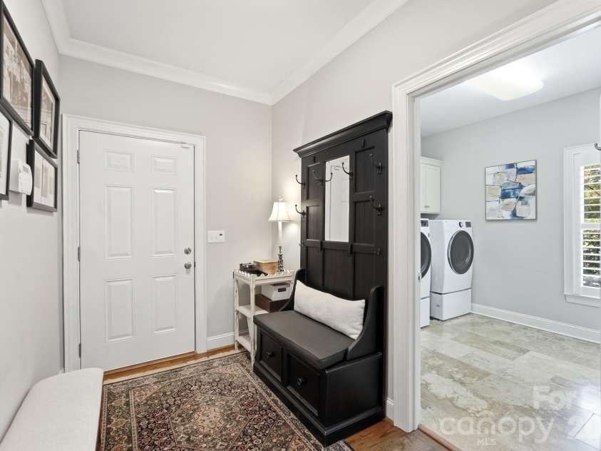 800 Jefferson Drive, Charlotte, NC 28270.  MLS# CAR4418154, YatesRealty ID 46934. 