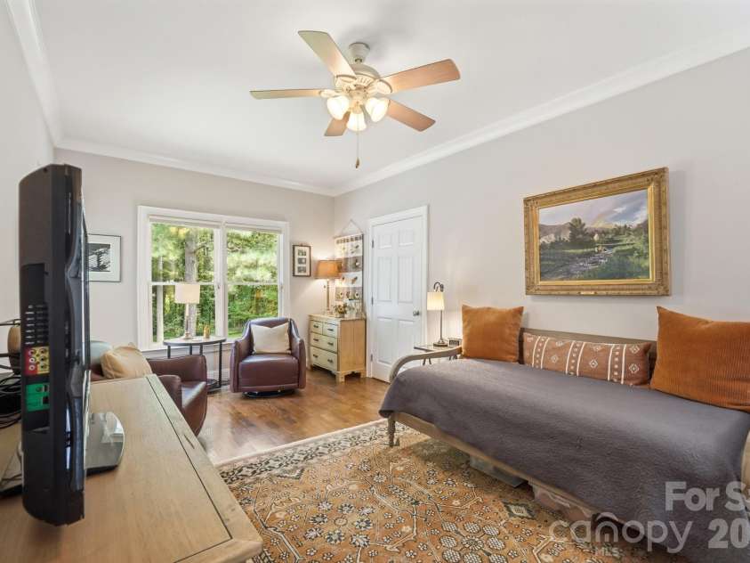 800 Jefferson Drive, Charlotte, NC 28270.  MLS# CAR4418154, YatesRealty ID 46934. 