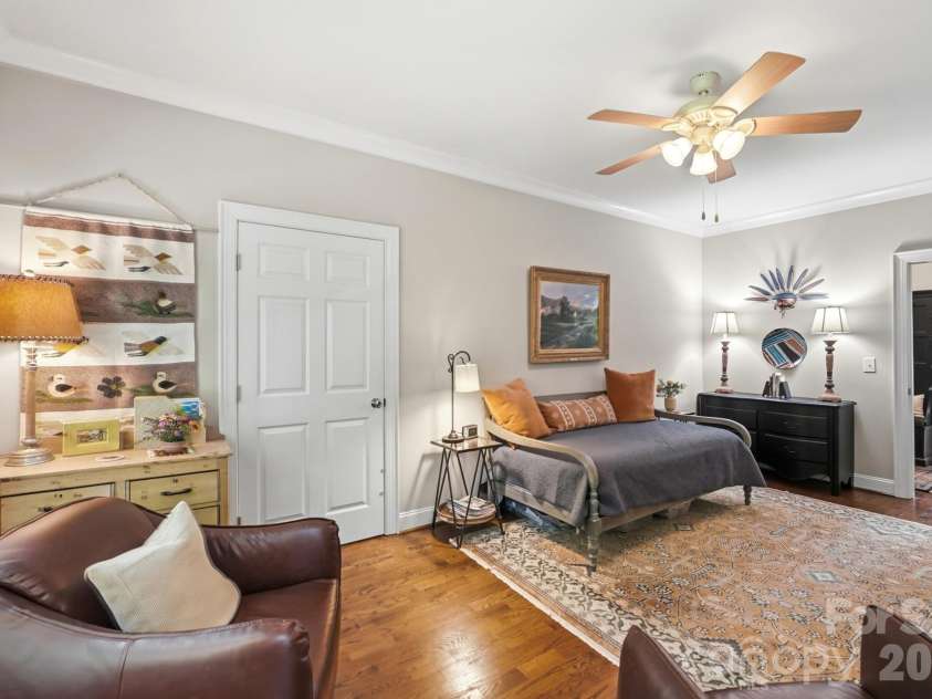 800 Jefferson Drive, Charlotte, NC 28270.  MLS# CAR4418154, YatesRealty ID 46934. 