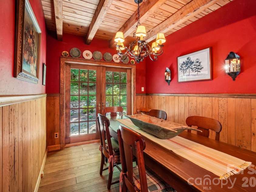 311 Wonderly Lane, Mars Hill, NC 28754.  MLS# CAR4418288, YatesRealty ID 46935. Formal Dining Area