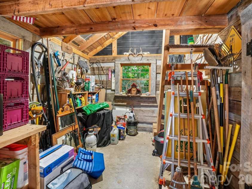 311 Wonderly Lane, Mars Hill, NC 28754.  MLS# CAR4418288, YatesRealty ID 46935. Workshop Interior