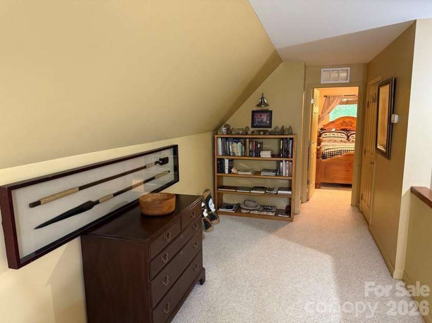 206 Bethabara Loop, Hayesville, NC 28904.  MLS# CAR4418579, YatesRealty ID 46936. 
