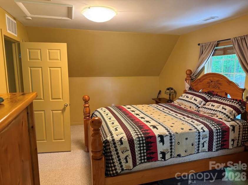 206 Bethabara Loop, Hayesville, NC 28904.  MLS# CAR4418579, YatesRealty ID 46936. 
