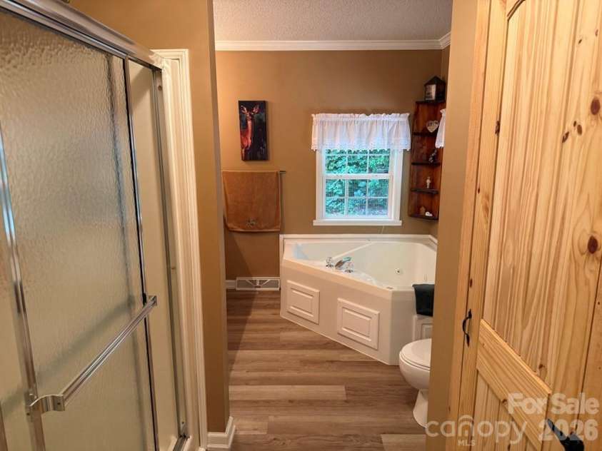 206 Bethabara Loop, Hayesville, NC 28904.  MLS# CAR4418579, YatesRealty ID 46936. 