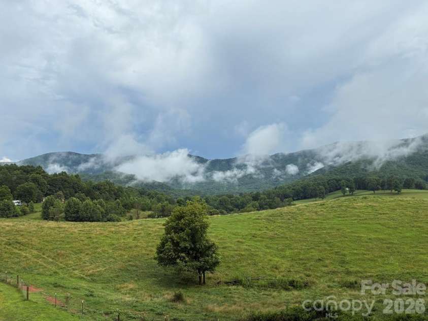 206 Bethabara Loop, Hayesville, NC 28904.  MLS# CAR4418579, YatesRealty ID 46936. 