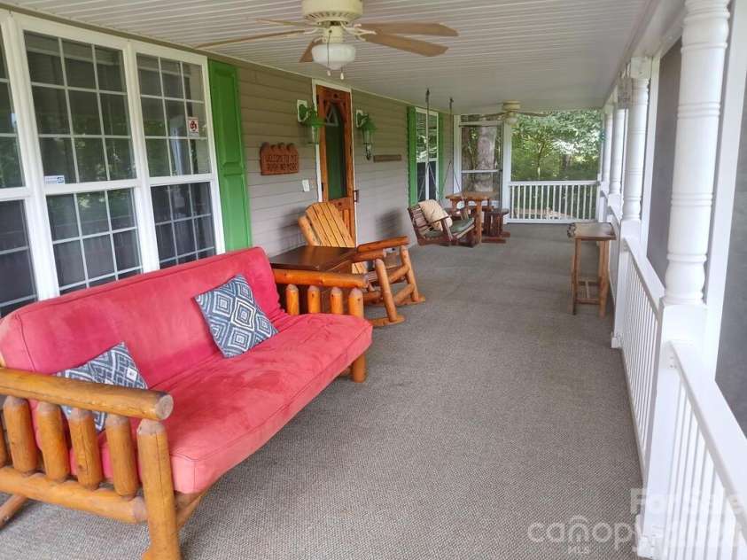 206 Bethabara Loop, Hayesville, NC 28904.  MLS# CAR4418579, YatesRealty ID 46936. 
