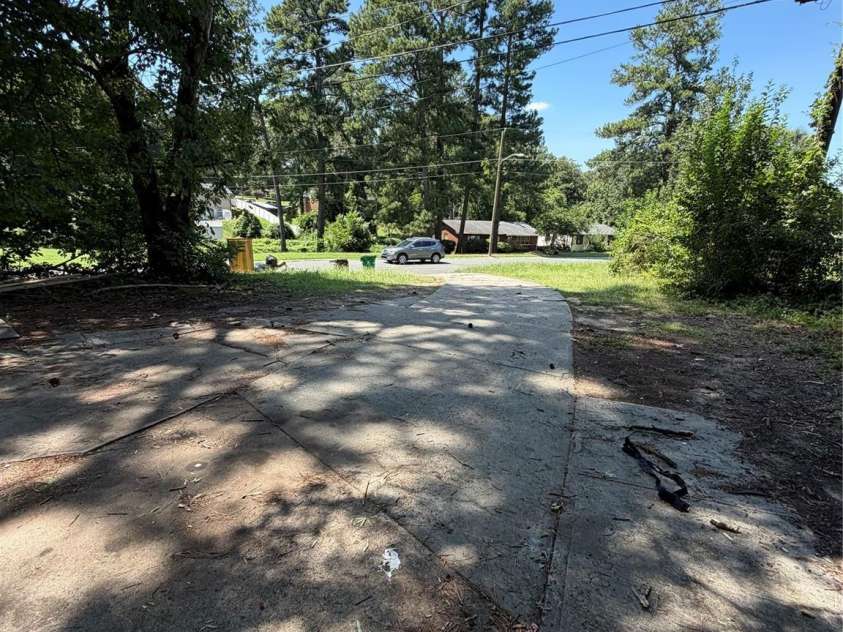4731 Hidden Valley Road, Charlotte, NC 28213.  MLS# CAR4418562, YatesRealty ID 46937. 
