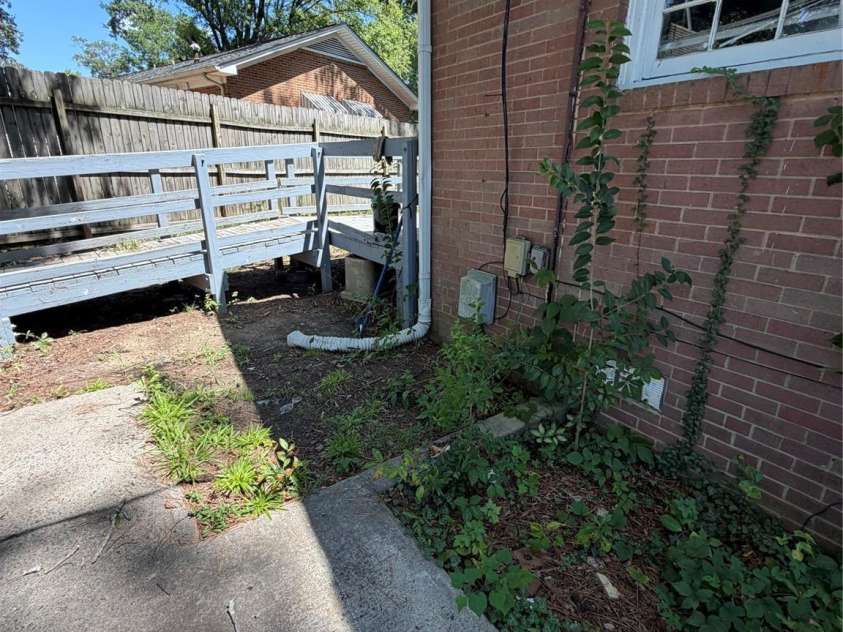 4731 Hidden Valley Road, Charlotte, NC 28213.  MLS# CAR4418562, YatesRealty ID 46937. 