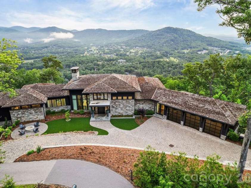 510 Cloud Top Way, Arden, NC 28704.  MLS# CAR4391979, YatesRealty ID 46939. 