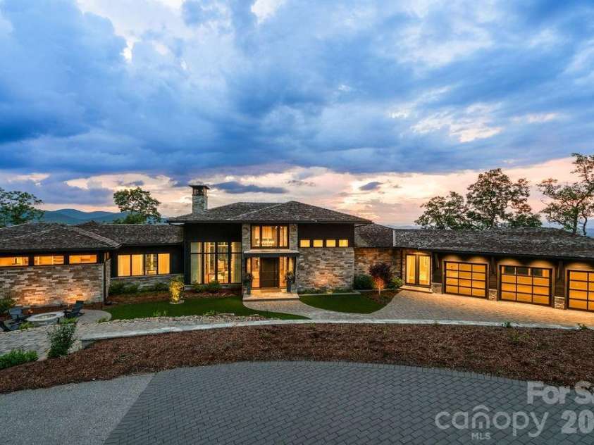 510 Cloud Top Way, Arden, NC 28704.  MLS# CAR4391979, YatesRealty ID 46939. 