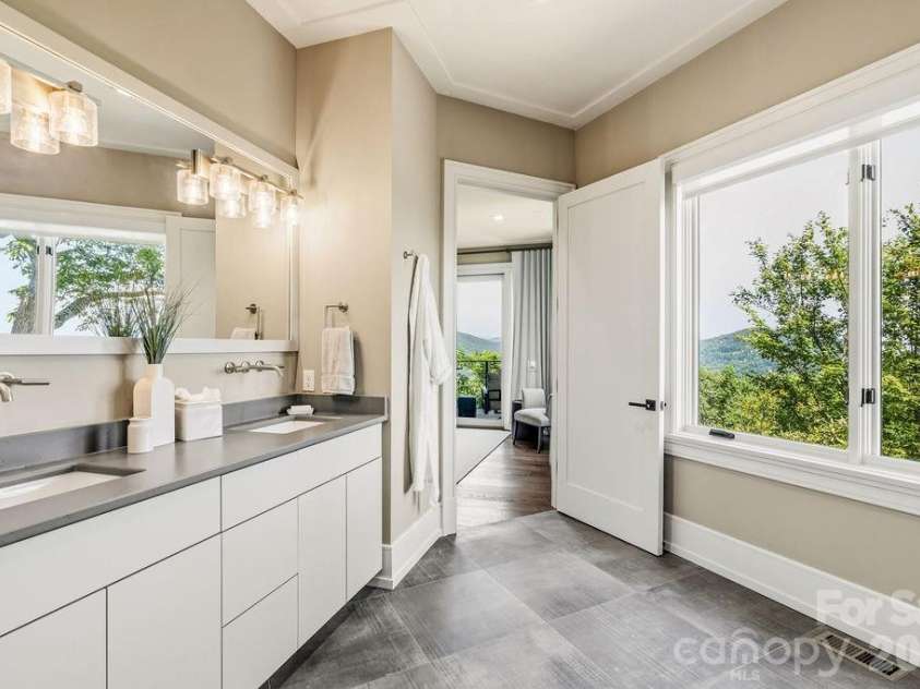 510 Cloud Top Way, Arden, NC 28704.  MLS# CAR4391979, YatesRealty ID 46939. 